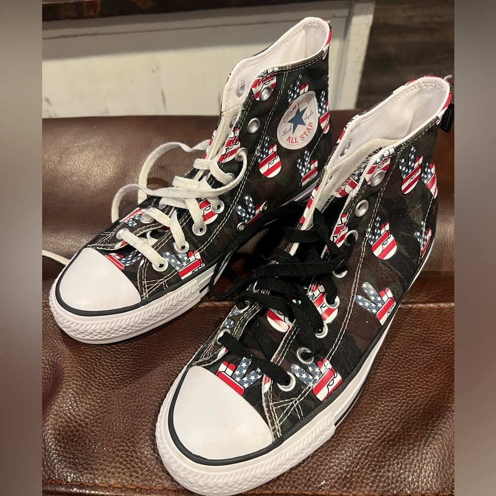 Converse Chuck Taylor All Star NWOT Peace flag, Red White & Blue & Camo.…